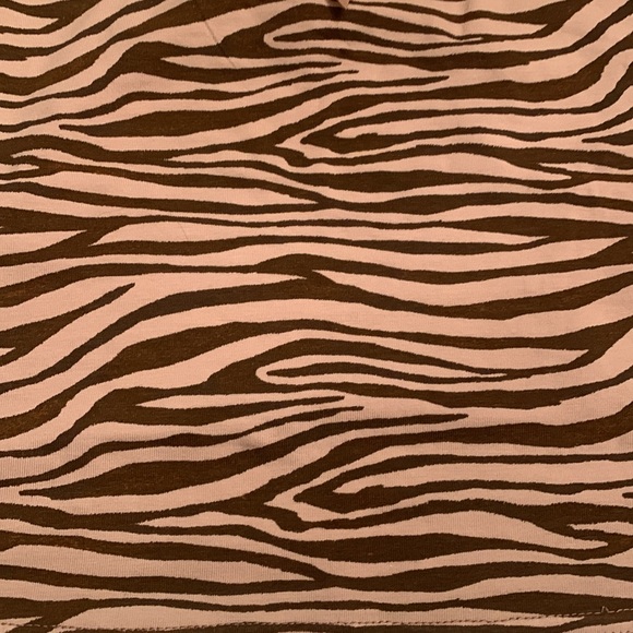 Edikted Tan & Brown Animal Print Top. Size M. NWT - Picture 3 of 5